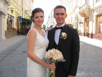 У Чернівцях 07. 07. 2017 одружуються 19 пар (ФОТО)