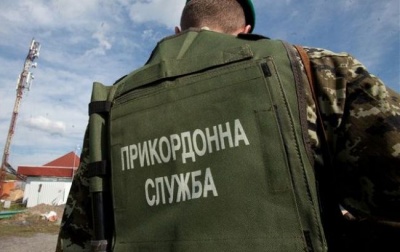 У Чернівецькій області суд арештував на три місяці прикордонника, який отримав хабар від контрабандистів