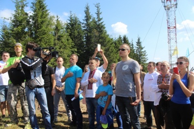 На найвищій горі Чернівецької області відбувся фестиваль «Любіть Буковину, бо вона того варта»