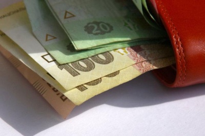 Середня зарплата буковинців зросла до 5845 гривень