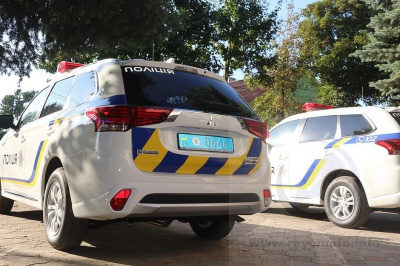 Новоселицьким поліцейським придбали два нових автомобілі