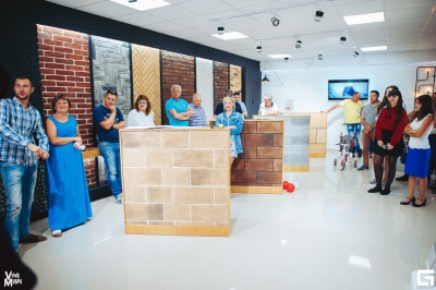 У Чернівцях відкрили магазин декоративної облицювальної плитки "Svan" (на правах реклами)