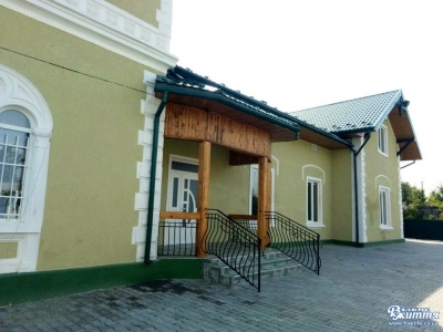 У буковинському селі відремонтували панський палац