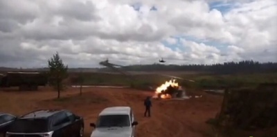 У Росії, під час навчань "Захід-2017", гелікоптер обстріляв глядачів ракетами (відео)