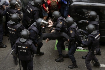У Каталонії, під час сутичок із поліцією, постраждали щонайменше 38 осіб