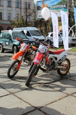 У Чернівцях розпочався фестиваль техноспорту "Аркан"