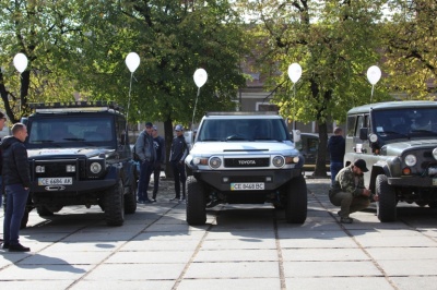 У Чернівцях розпочався фестиваль техноспорту "Аркан"