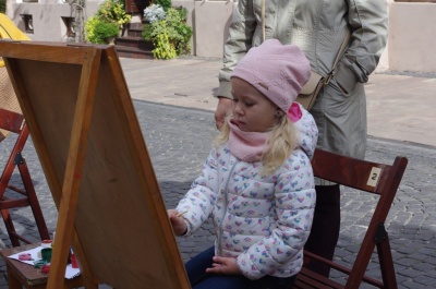 У Чернівцях відбулась виставка робіт учнів художньої школи (ФОТО)