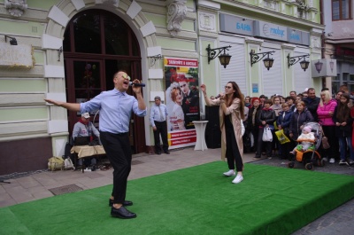 У Чернівцях дівчата змагалися за звання найкращої нареченої року (ФОТО)