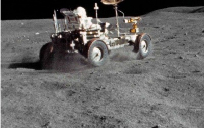 Офіційно: США планують відправити людей на Місяць