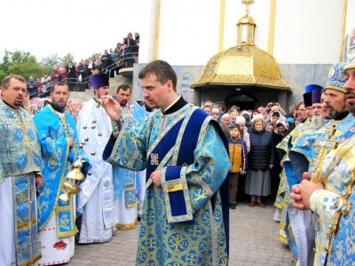 У Чернівцях глава УПЦ КП Філарет освятив Собор Різдва Христового і помолився за майбутнє України (ФОТО)