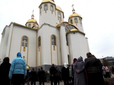 У Чернівцях глава УПЦ КП Філарет освятив Собор Різдва Христового і помолився за майбутнє України (ФОТО)