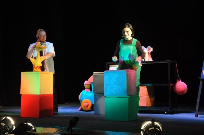 Чернівецький театр ляльок готує інтерактивну виставу-урок англійської мови (ФОТО)