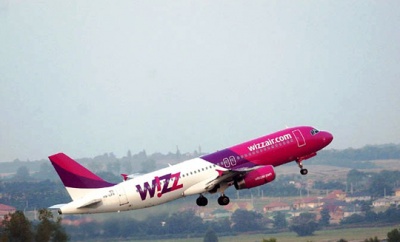 Лоукостер Wizz Air змінив правила перевезення ручної поклажі