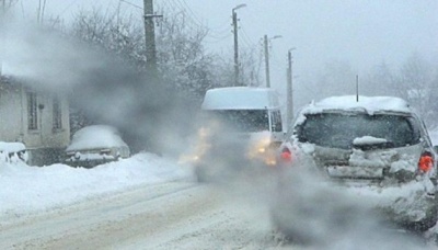 Кілька повітів Румунії потерпають від снігопадів та ожеледиці