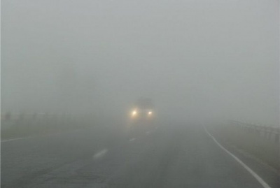 Служба автодоріг назвала найнебезпечніші місця на дорогах Буковини у період осінніх туманів