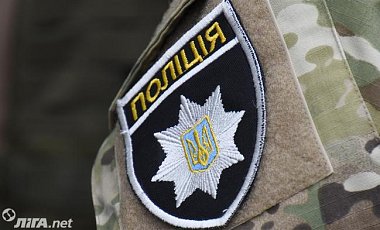 На Харківщині чоловік помер у відділі поліції