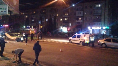 «Машина протягнула дівчину 15 метрів», - медики про подробиці аварії на проспекті Незалежності