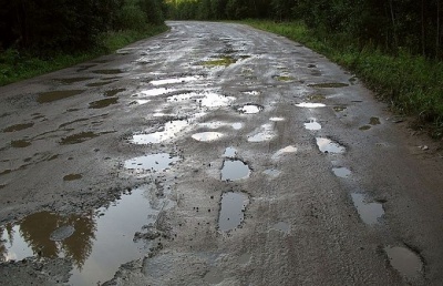 Новий торгівельний центр та село залишилося без автобуса. Найголовніші новини Буковини за четвер