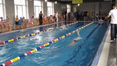 Юні плавці змагалися у чемпіонаті Буковини