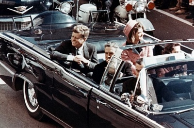 Цей день в історії: вбивство Кеннеді та випуск першого "Запорожця"