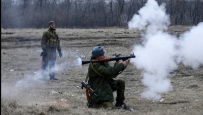 На Донбасі - запеклі бої: п'ять українських бійців загинули