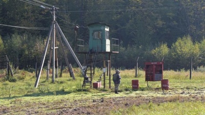 У Вінниці невідомі атакували військову частину