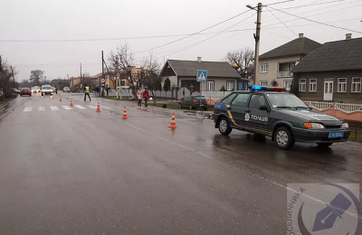 На Буковині «Опель» збив на смерть велосипедиста: ЗМІ оприлюднили відео з моменту трагедії