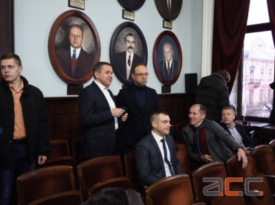 «Це була точно не найгірша сесія»: нардеп Власенко поділився враженнями від відвідин Чернівецької міськради
