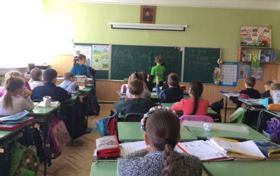 У Львівській області оштрафували матір учня, який місяць не ходив до школи