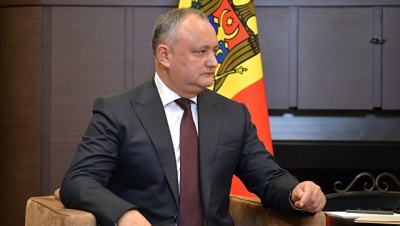 У Молдові Конституційний суд призупинив повноваження президента Додона