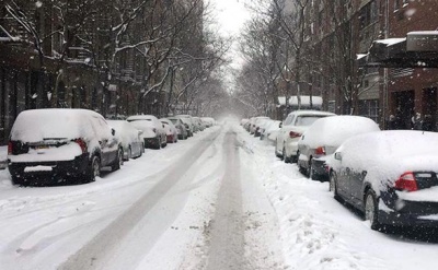 Через снігову бурю у Нью-Йорку зачинили всі школи