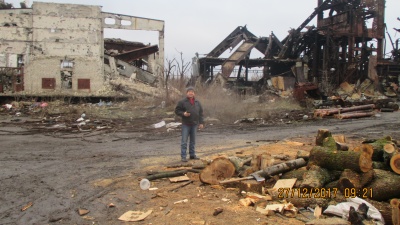 Чернівецький волонтер возив на передову гостинці бійцям (ФОТО)