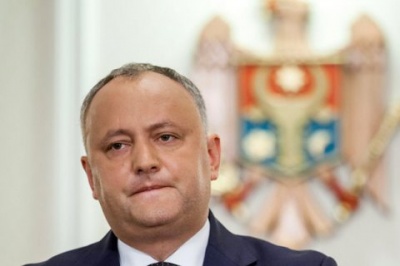 У Молдові конституційний суд знову відсторонив від посади Додона