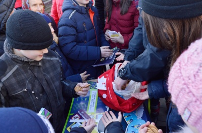 У Чернівцях поліцейські познайомили дітей зі своєю роботою (ФОТО)