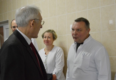 У Чернівцях після ремонту відкрили нейрохірургічне відділення лікарні на Фастівській