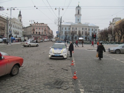 У центрі Чернівців уже перекрили рух для фестивалю маланок