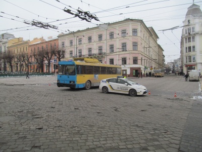 У центрі Чернівців уже перекрили рух для фестивалю маланок