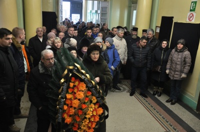 У Чернівцях прощаються із заслуженим будівельником України Василем Морозом (ФОТО)