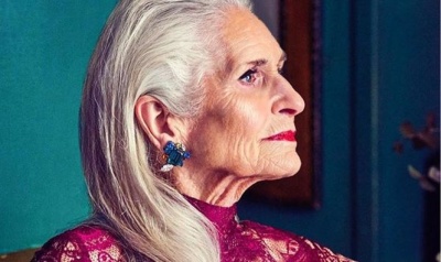 89-річна модель Дафні Селф стала обличчям косметичного бренду