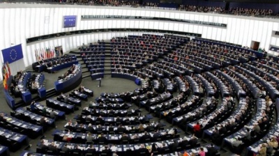 Комітет Європарламенту підтримав введення санкцій проти Польщі 