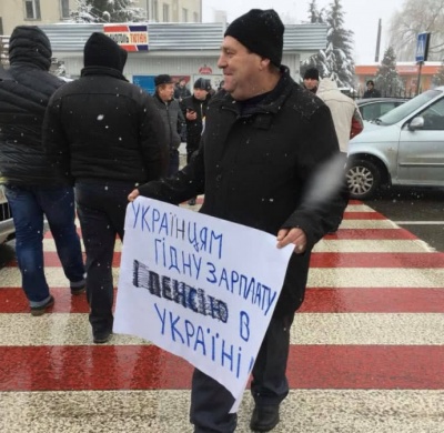 Пункти пропуску у Рава-Руській та Шегинях блокують акцією протесту