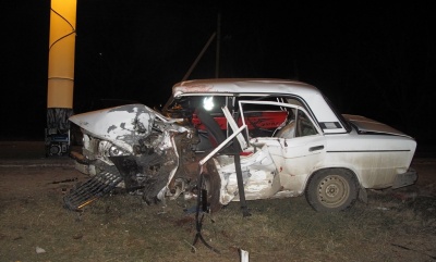 У Чернівецькій області «Мерседес» розтрощив «Жигулі» - загинув пасажир (ФОТО)