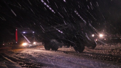 Рятувальники Буковини витягли зі снігових заметів 26 вантажівок (ФОТО)