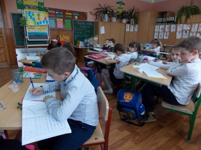 У чернівецькій школі показали, як навчають першокласників у Новій українській школі (ФОТО)
