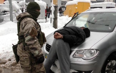 У Чернівцях поліція заарештувала двох серійних крадіїв майна з автівок (ФОТО)