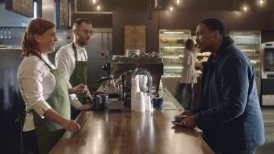 МакДональдс зняв іронічну рекламу про сучасні кав’ярні