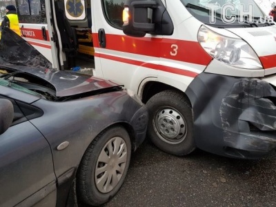 Під Києвом перекинувся мікроавтобус з прикордонниками з Буковини: постраждали 5 осіб