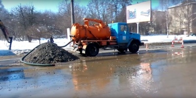 У Чернівцях через аварійний витік без води залишиться район Героїв Майдану - Комарова