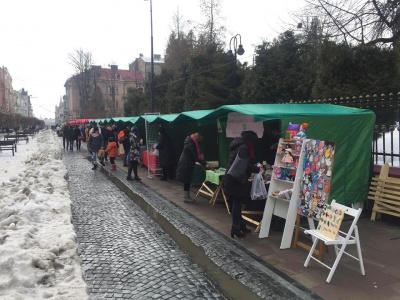 У центрі Чернівців відкрили ярмарок із сувенірами